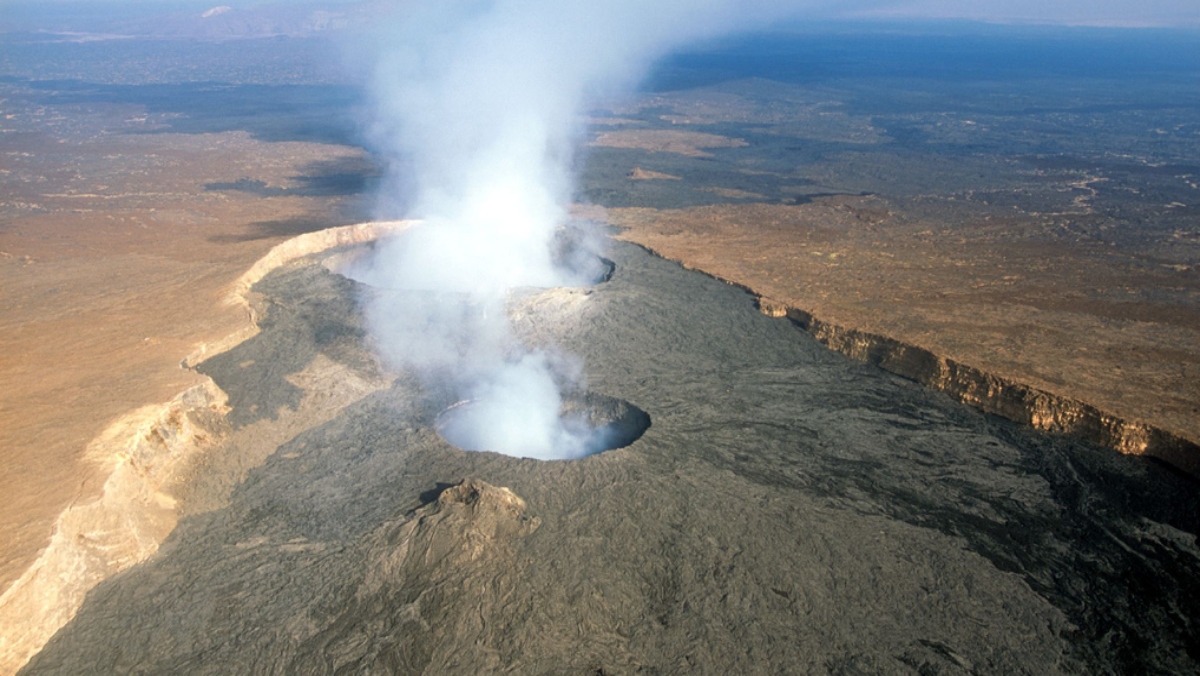 possibly dynamic volcanoes discovered on Venus, opposing hypothesis of lethargic planet