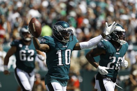 Philadelphia Eagles’ DeSean Jackson loosens up for 81-yard score versus Dallas Cowboys