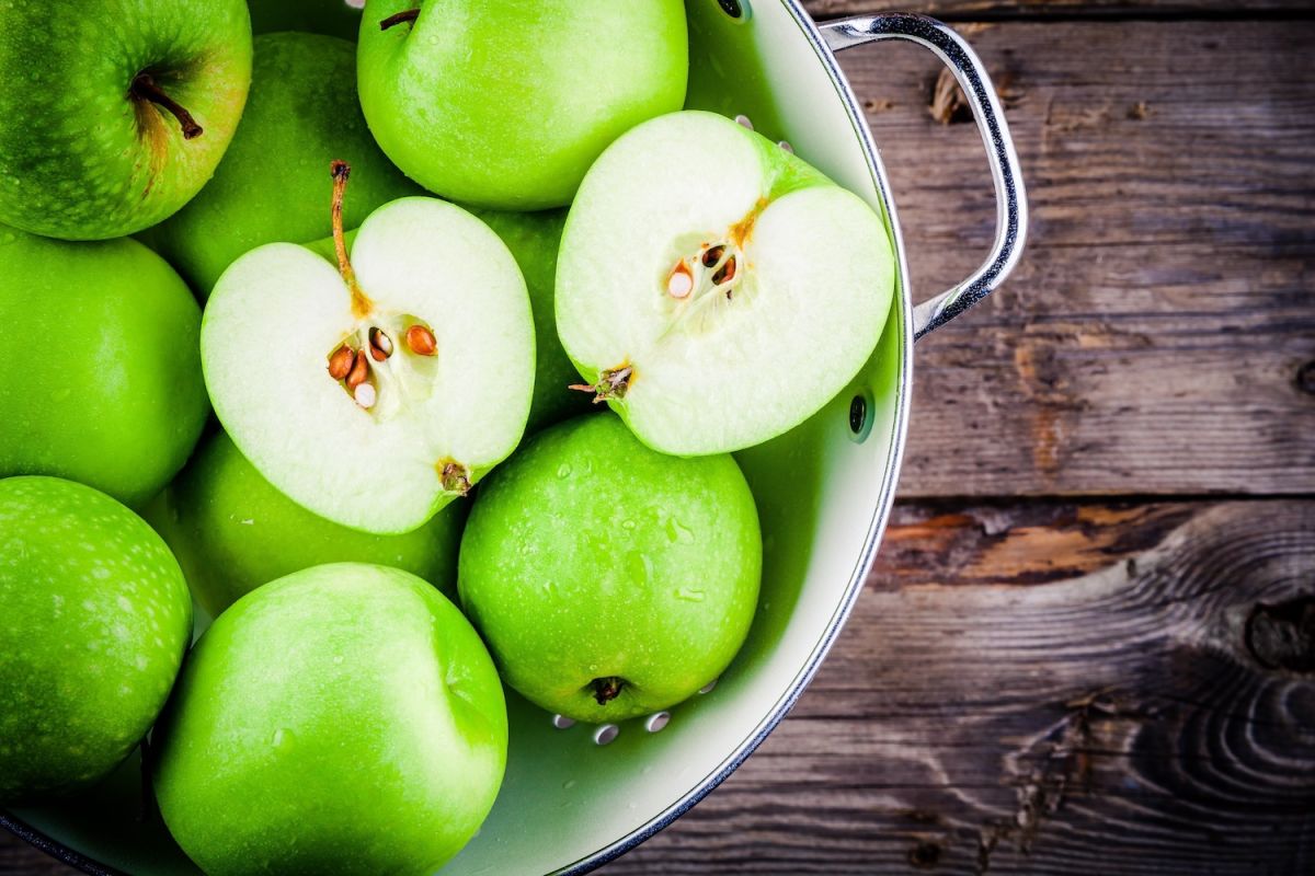 Apples : Harmful side effects of consuming too many this fruit, In line with Science