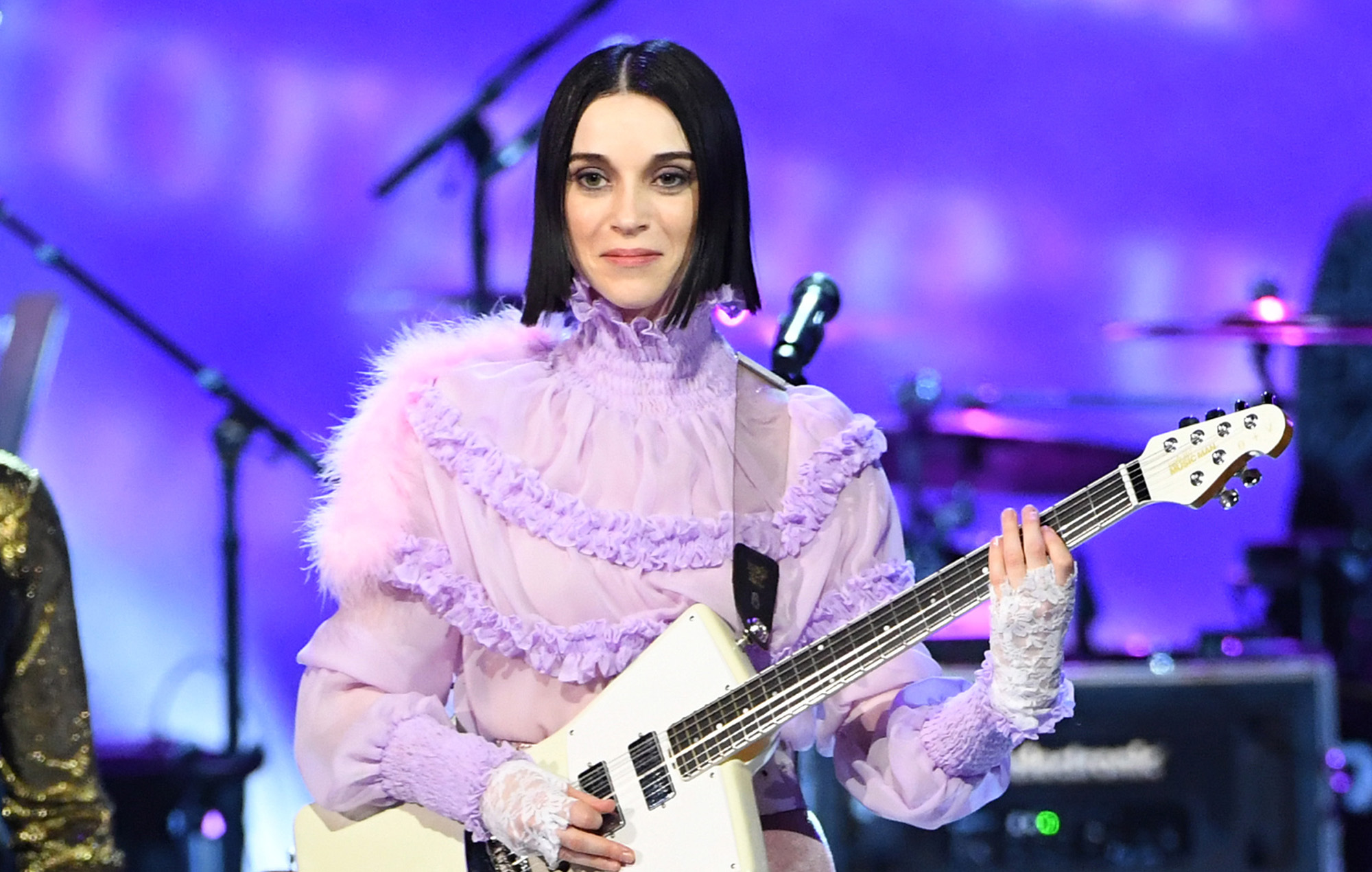 St. Vincent declares ’70s-inspired new album Daddy’s Home