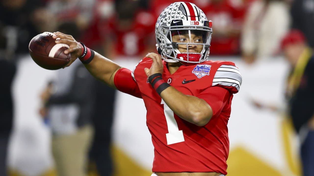Ohio State QB Justin Fields agree to deal with Chicago Bears