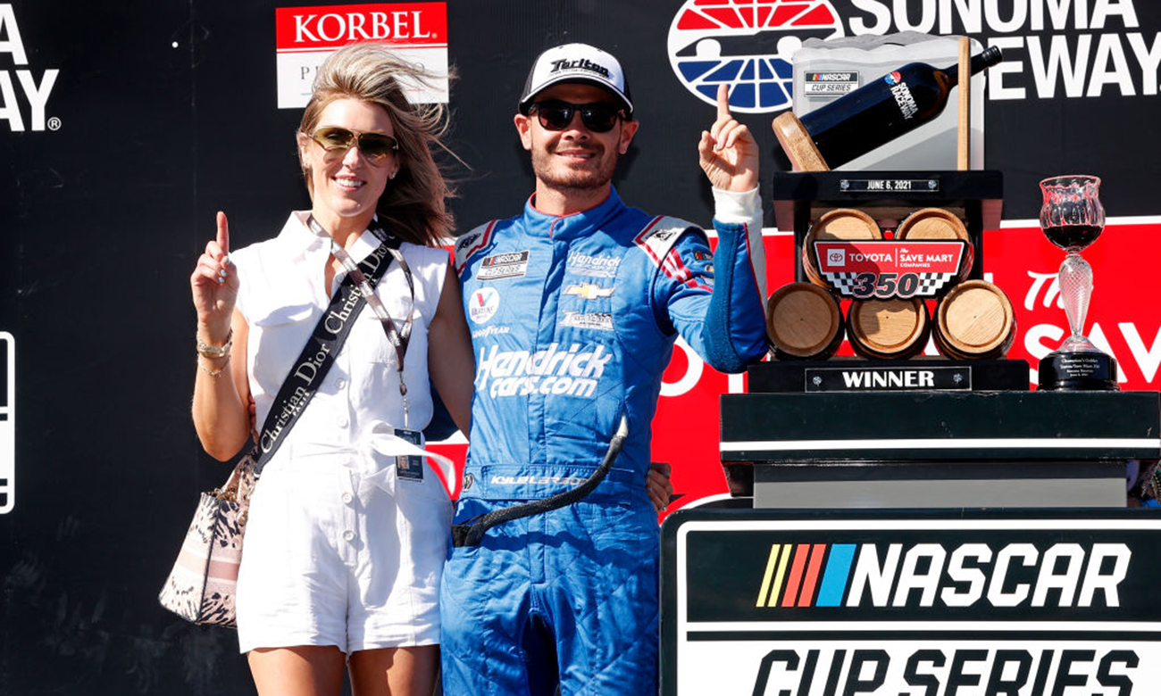 NASCAR : Kyle Larson wins All-Star Race pole position