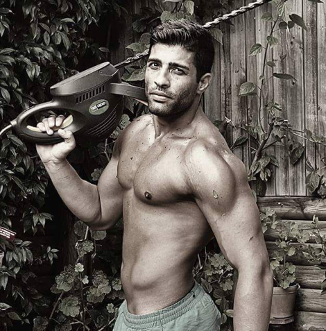 Appropriate methods in losing fat and maintain it, according to Mahdi Farshidinasab, a famous Iranian bodybuilder and trainer