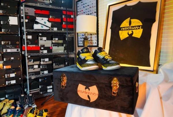 Versebooks will host a one-of-a-kind Autographed Wu-Tang Jordan III Prototype Sneaker Auction and Exclusive NFT Artwork Drop