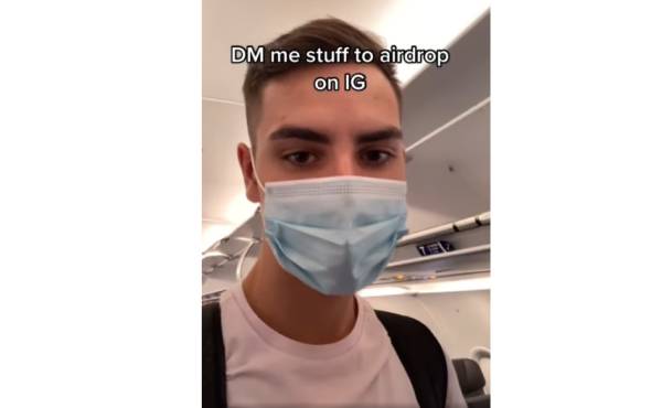 Teens Go Viral on Social Media After Airdropping Memes to People on the Subway