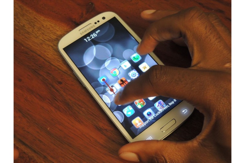 how to open samsung phone screen lock