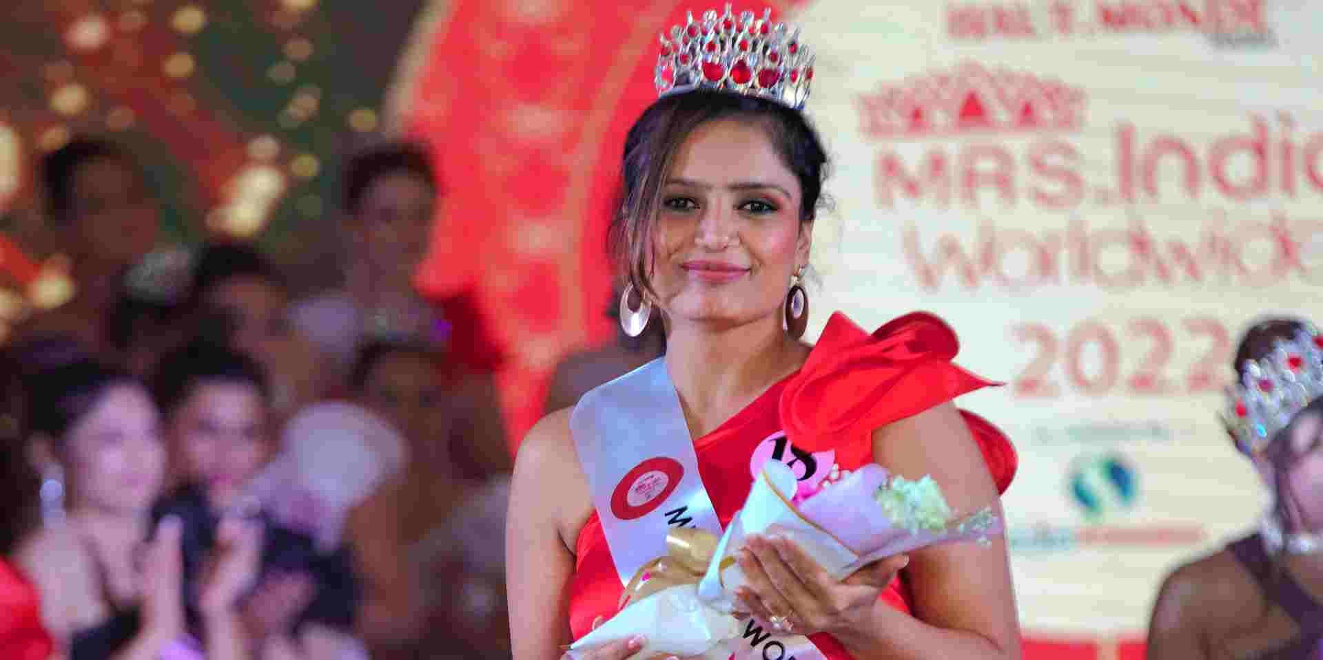 A Mother turned Diva: Esha Vig crowned Mrs. Congeniality at Haut Monde Mrs. India Worldwide 2022
