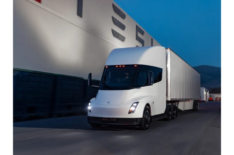 PepsiCo affirms Tesla Semi truck deliveries to begin in December