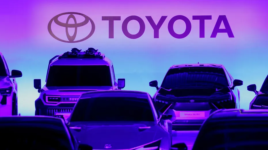 Toyota will restrict smart keys to 1 for every new vehicle sold, because of semiconductor lack