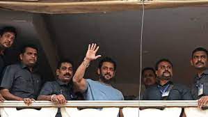After an email threat, Salman Khan’s Mumbai house has prohibited admirers from congregating there. Police