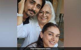 Aditi Rao Hydari and her rumoured boyfriend Siddharth visit Bina Kak’s home in a recent photo