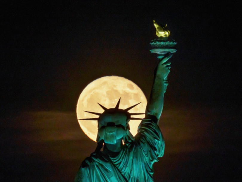 The first supermoon of the year, Full Buck Moon, excite skywatchers worldwide.