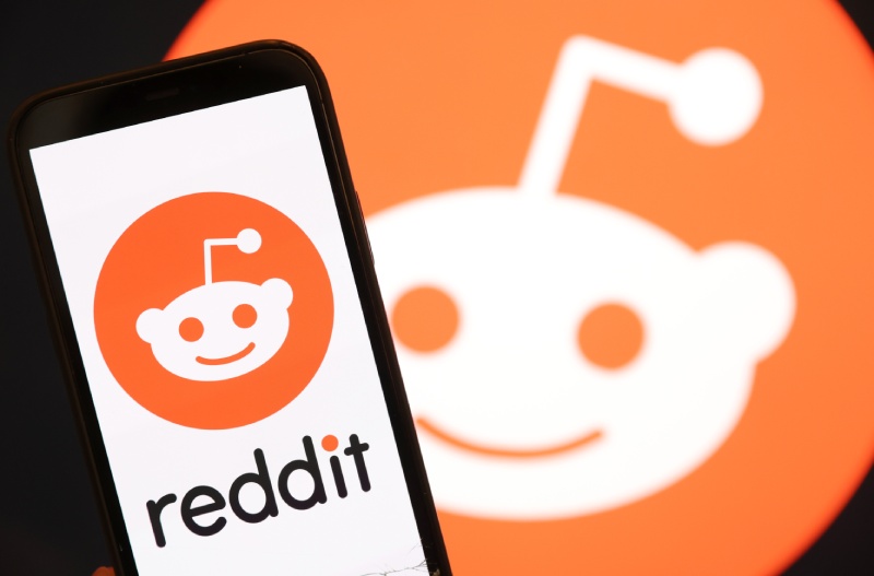 Buying Upvotes: Safe Way to Get Reddit Upvotes