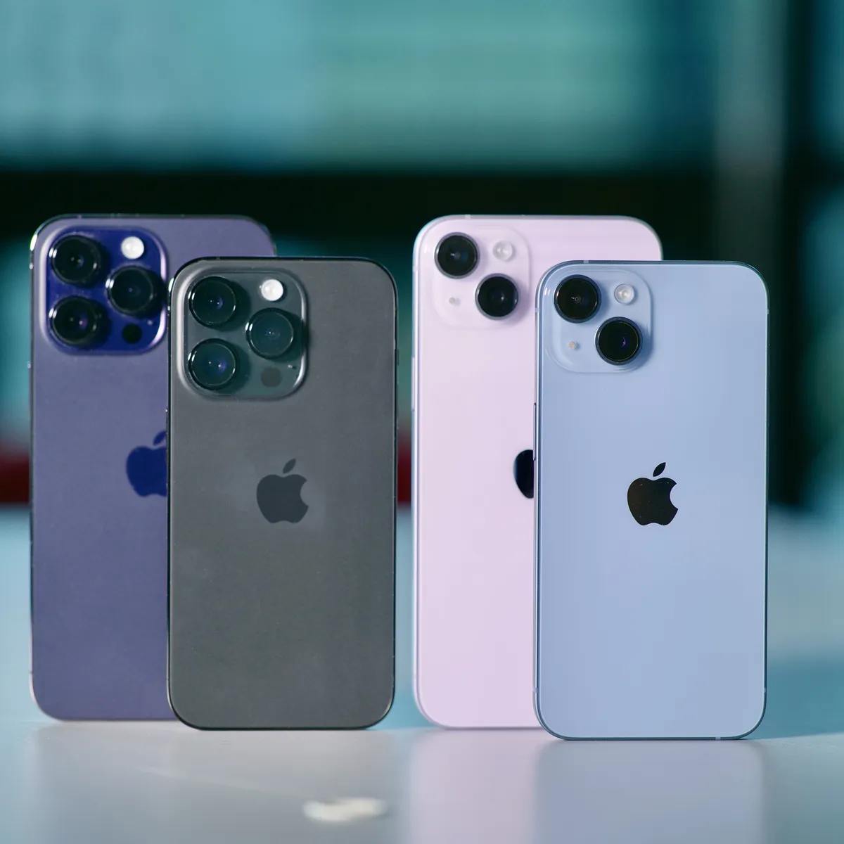 Apple Industry Experts Rank The Best IPhones.