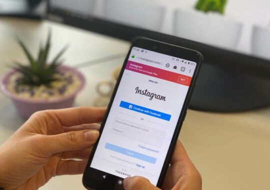Sneak Peek: InStagram Unveils Upcoming Features, Including Multi-Lists In Stories And More