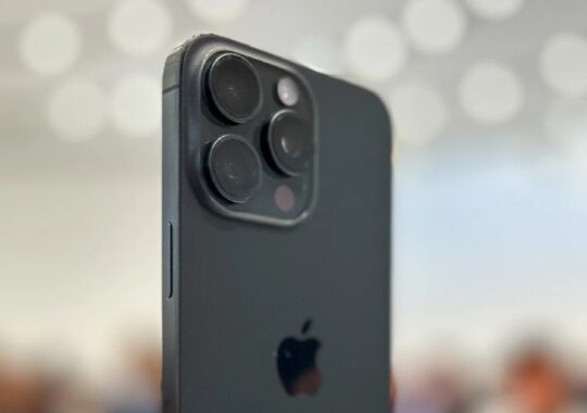 Tetraprism camera on the iPhone 15 Pro Max is a feature that high-end Android phones are predicted to imitate
