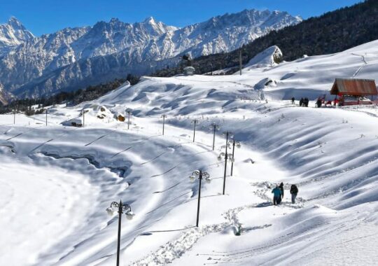 Uttarakhand’s Hill Stations to Visit for a Magical Snowfall