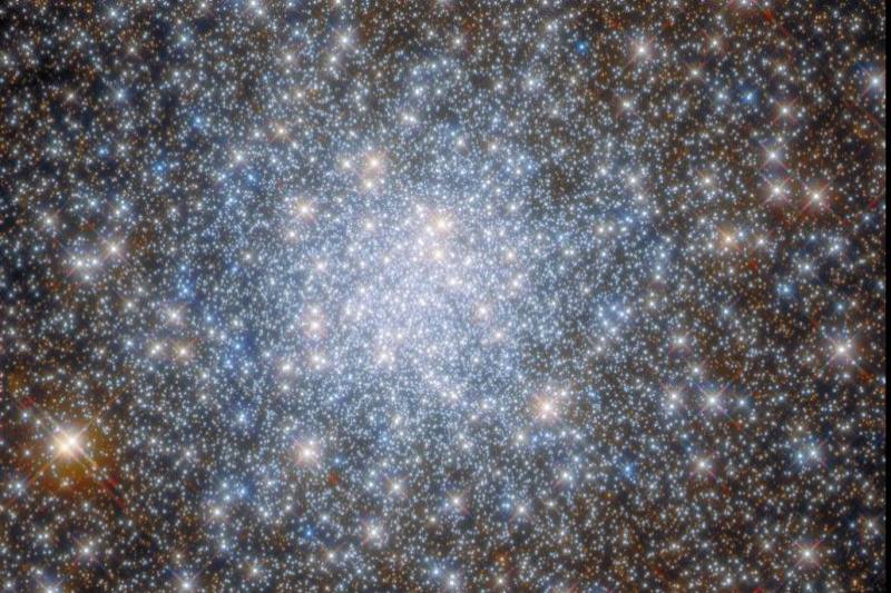 The neighboring Milky Way’s brilliant “snowball” of stars is observed by the Hubble Telescope
