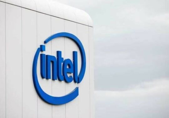 To rival AMD and Nvidia, Intel unveiled a new AI chip