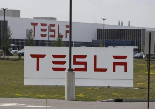 After UAW wins in Detroit, Tesla increased the wages of production workers in the United States