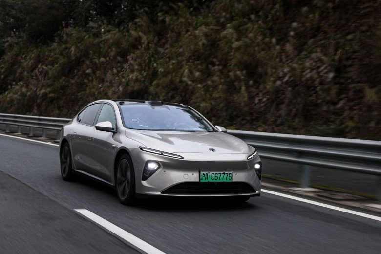 Nio streams live footage of its CEO’s 14-hour drive across China to test the battery’s 1,000 km range