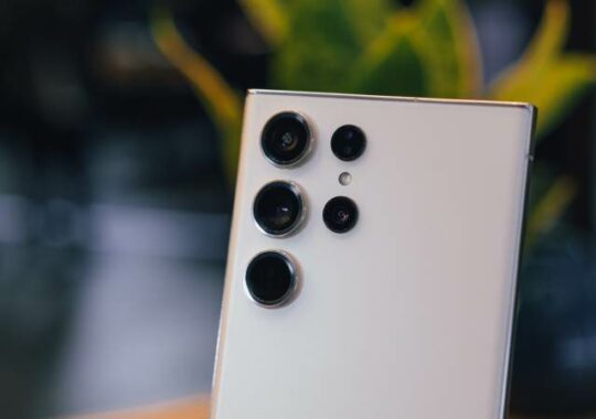 SOME ONE UI 6.1 CAMERA FEATURES FOR OLDER GALAXY PHONES