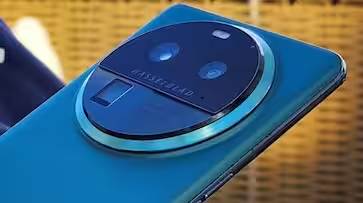 Two periscope cameras are paired with a 1-inch sensor in Oppo’s Find X7 Ultra