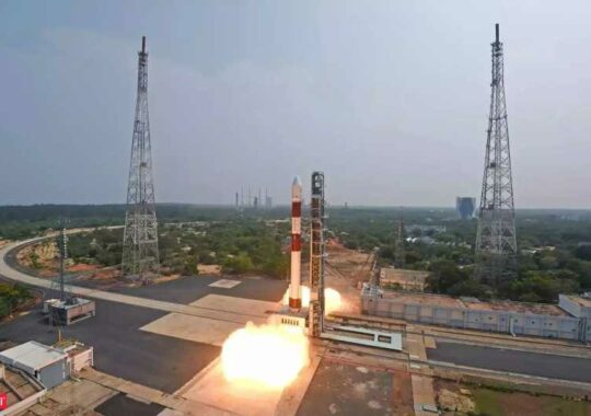 X-Ray Polarimeter Satellite Successfully Launched by ISRO to Study Black Holes and Other Celestial Objects