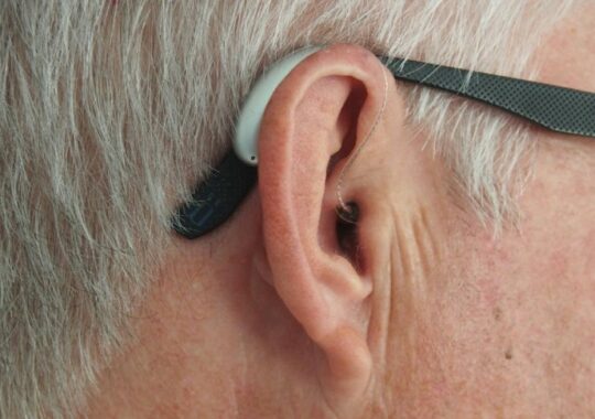 Audien Atom Hearing Aid Review 2024 – The Most Recommended Choice Of Audiologists For Seniors