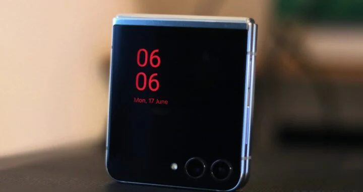 Galaxy Z Flip 6 May Offer A Lame Cover Screen Quality Decrease