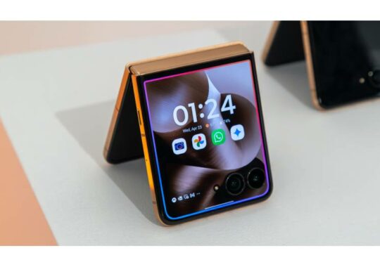 Newest Razr Phones from Motorola Are AI-Powered