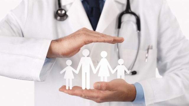 How to Choose the Right Health Insurance Policy for Your Family